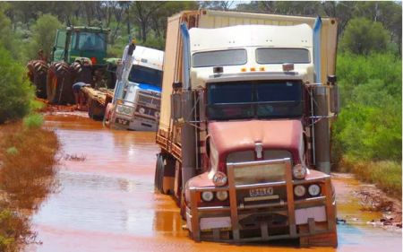 泥车驾驶模拟器Mud Truck Driving Simulator