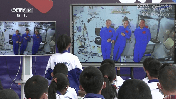 小薇直播(足道版) 小薇直播(足道版)